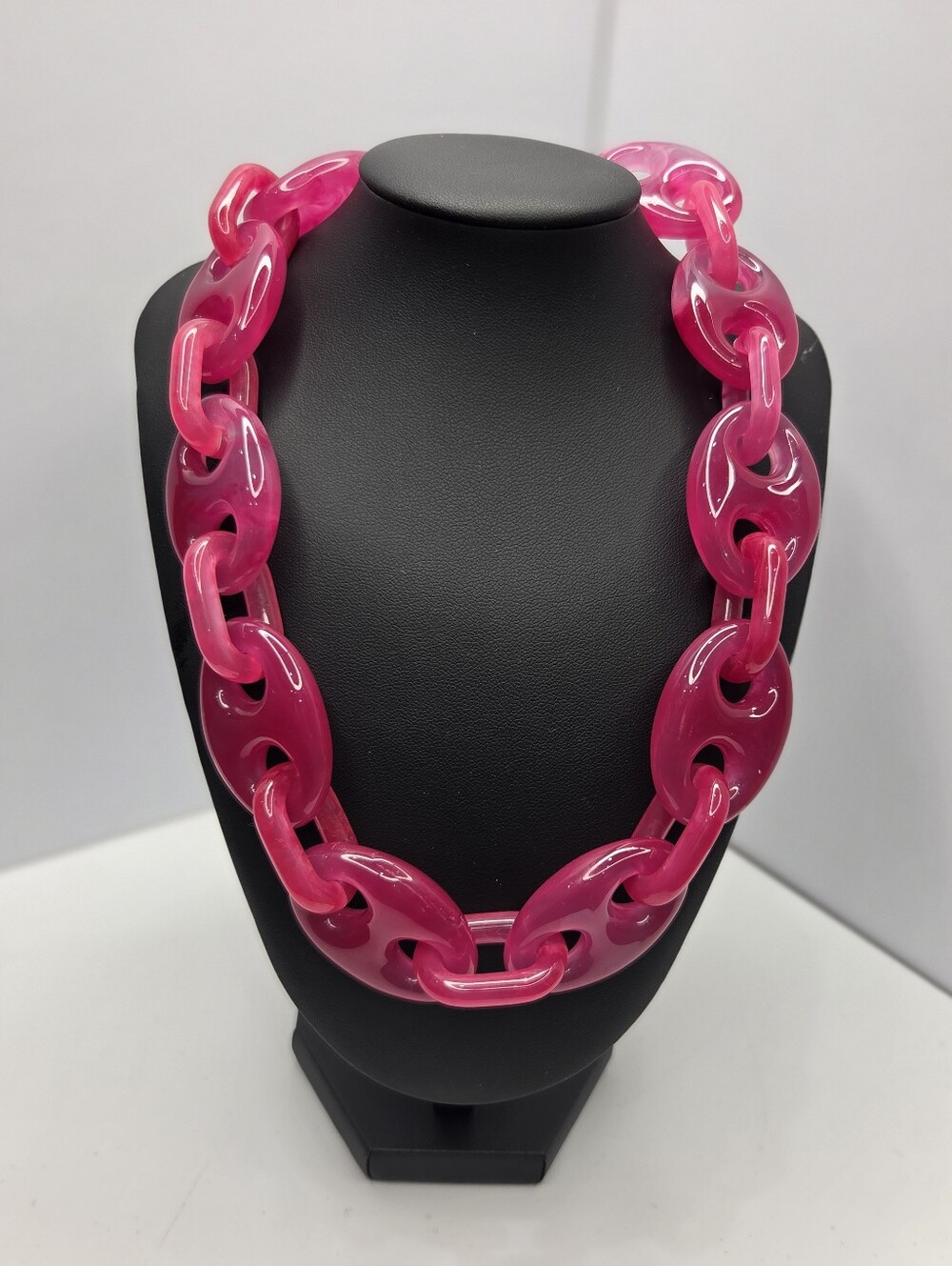 💕▪️Piper K ▪️Pink Resin 18 Inch Link Necklace - Picture 9 of 13